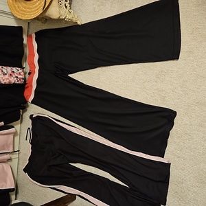 2 sz lg(12/14) running suits